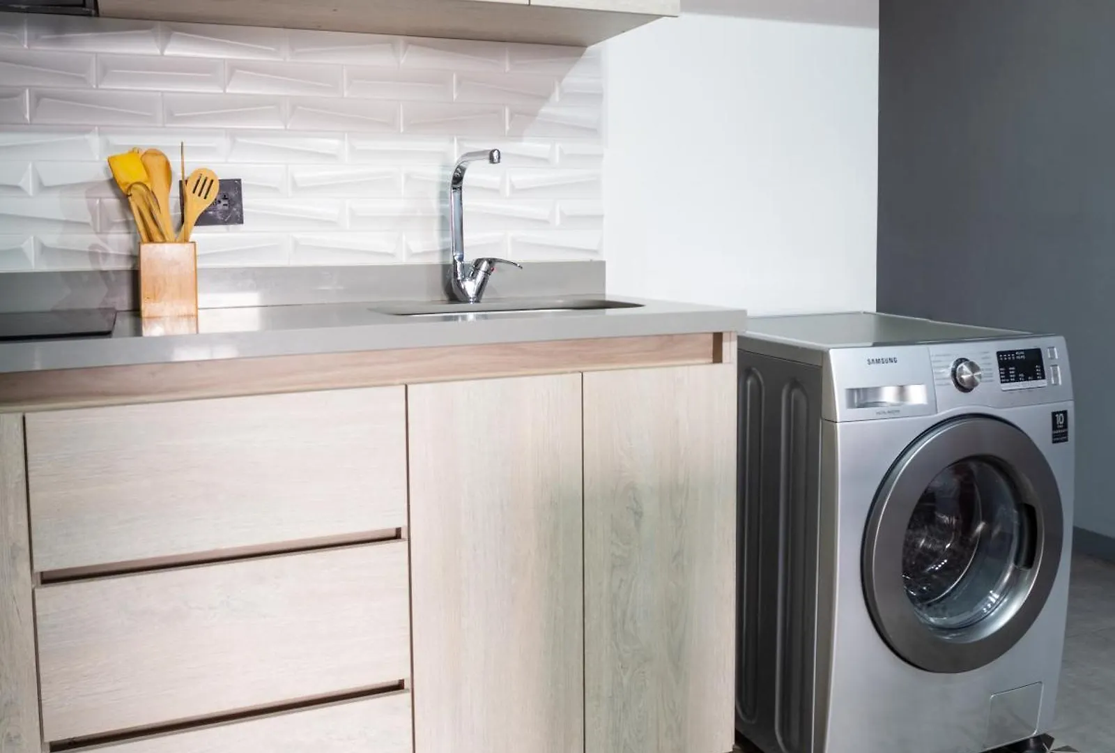 מדיין Luxury Laureles Loft Near Top Dining & Bars